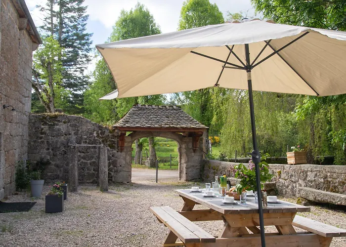24 Personnes - Domaine De Coulagnettes *